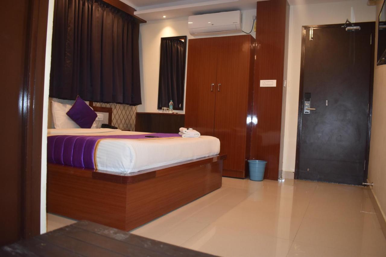 Hotel Ur Comforts Jayanagar Bangalore Esterno foto