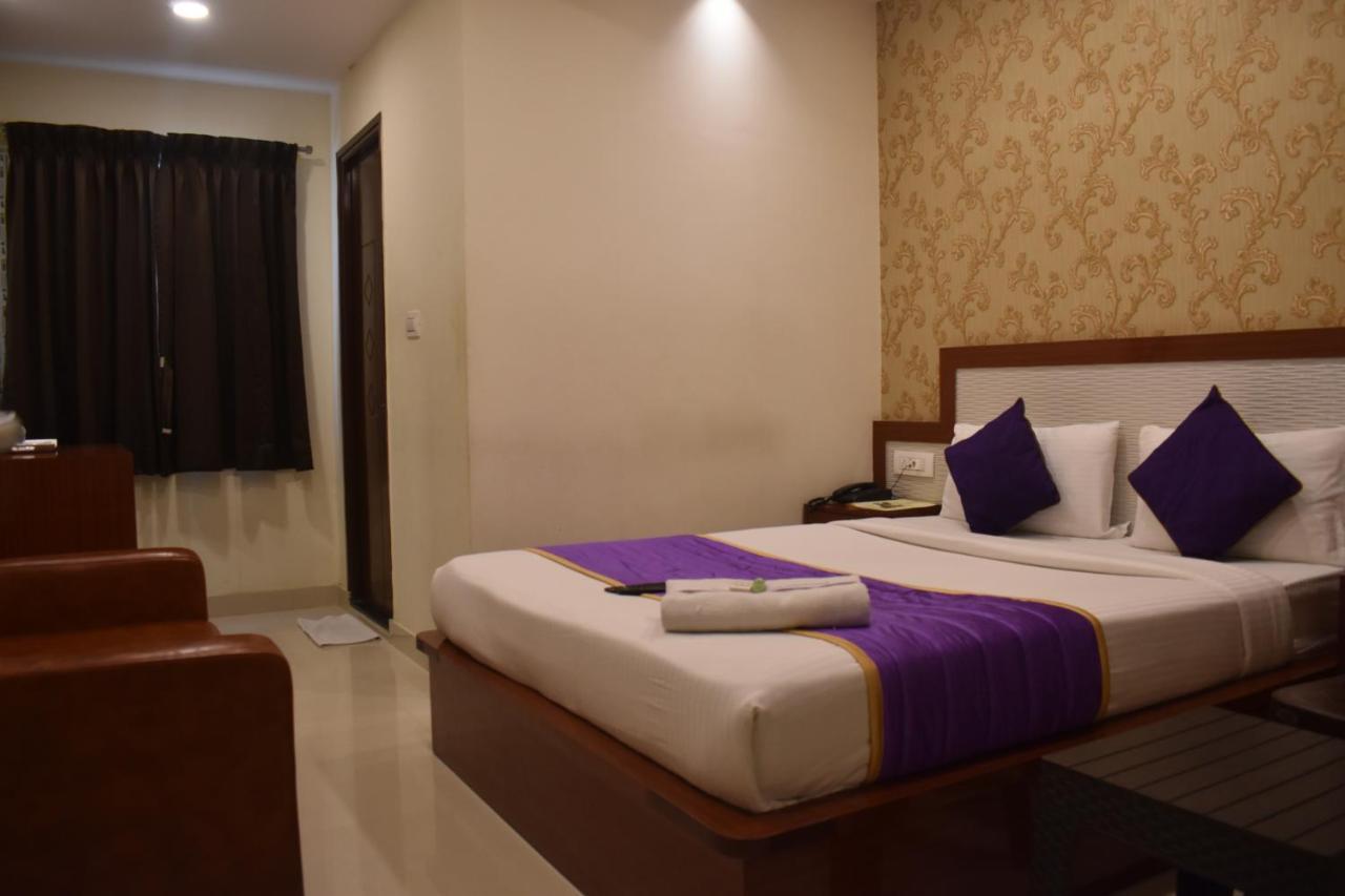 Hotel Ur Comforts Jayanagar Bangalore Esterno foto