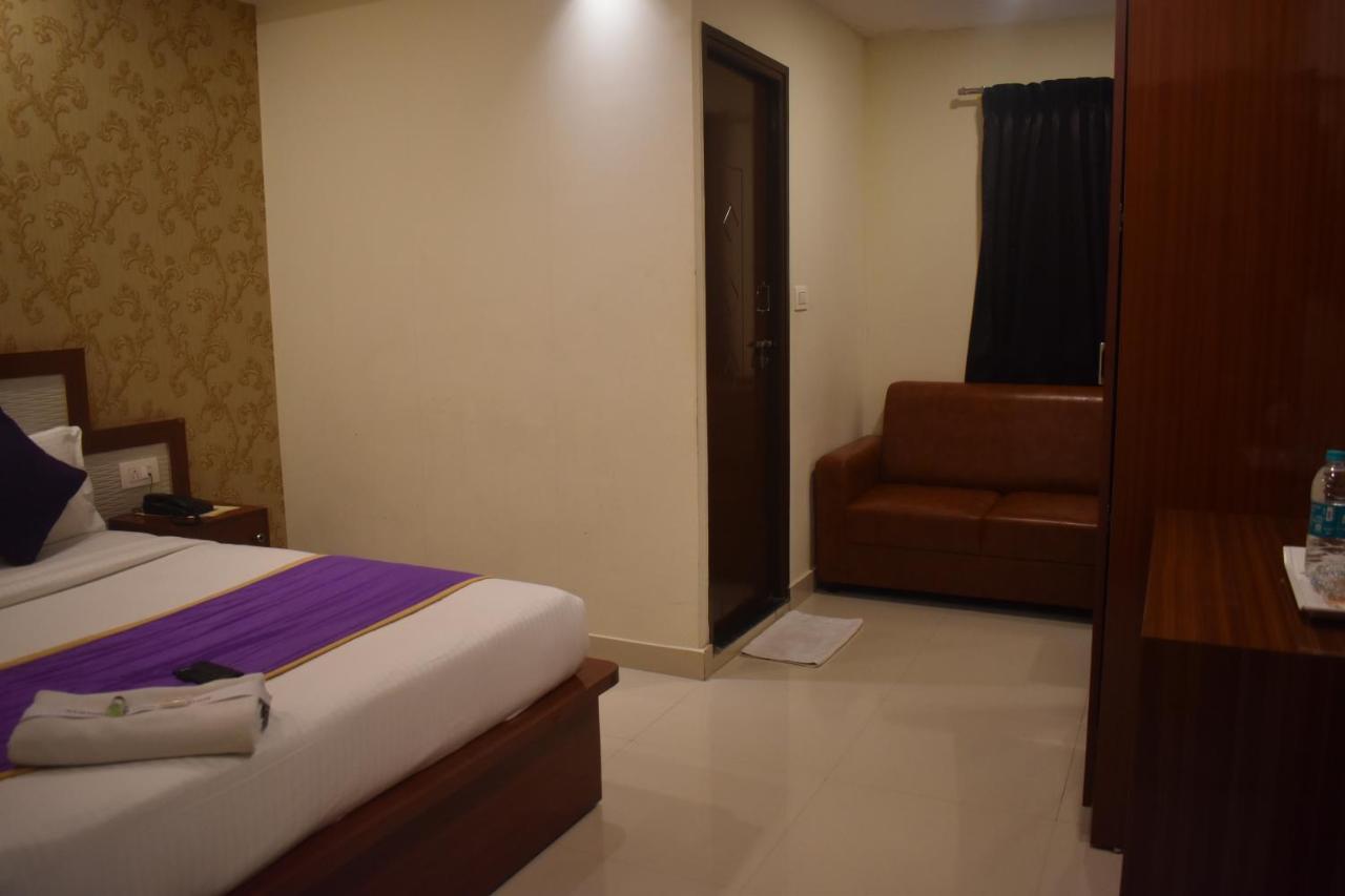 Hotel Ur Comforts Jayanagar Bangalore Esterno foto