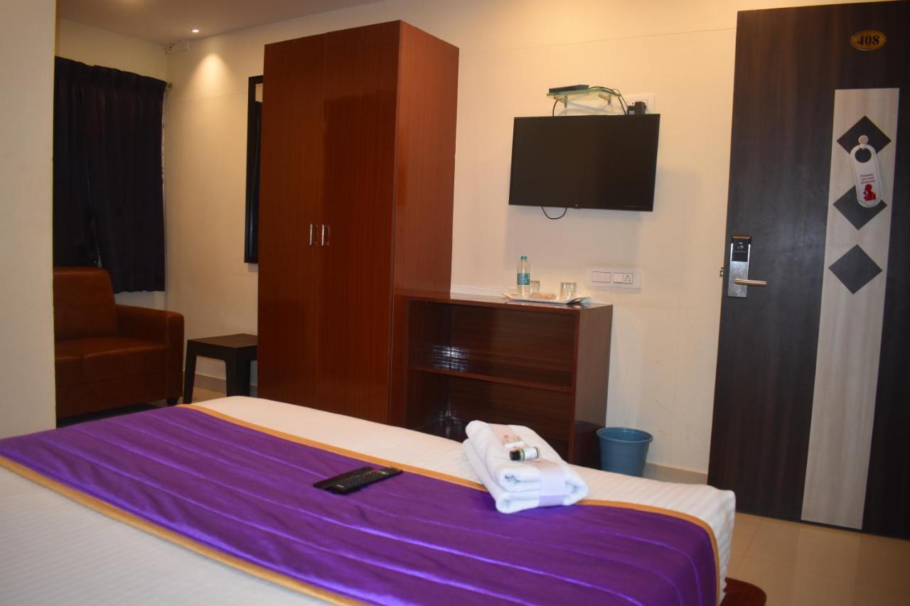 Hotel Ur Comforts Jayanagar Bangalore Esterno foto
