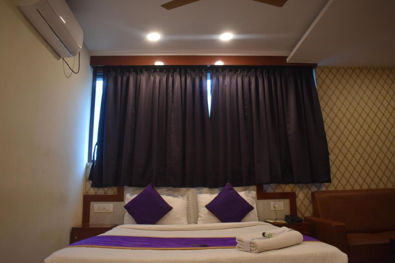 Hotel Ur Comforts Jayanagar Bangalore Esterno foto