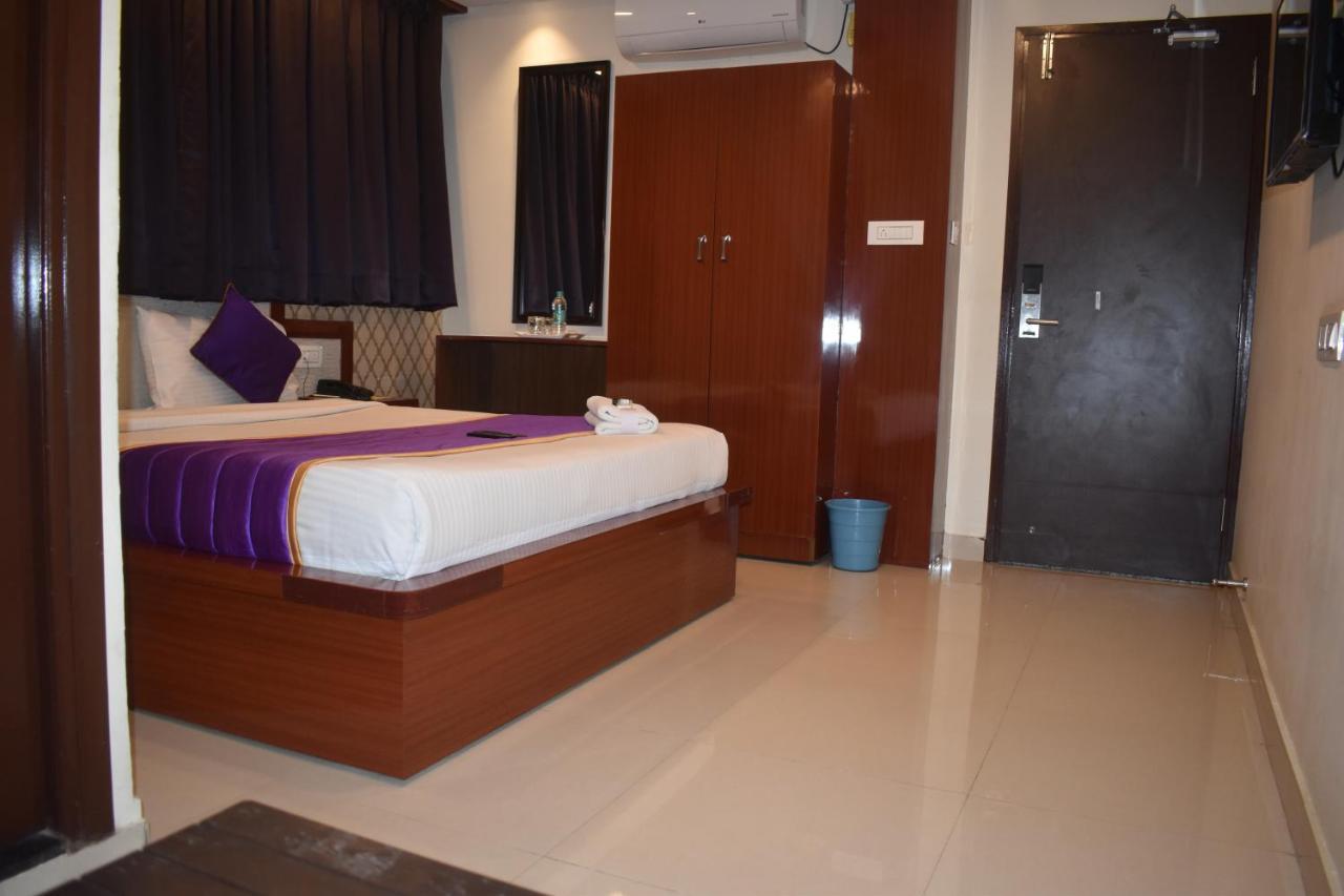 Hotel Ur Comforts Jayanagar Bangalore Esterno foto